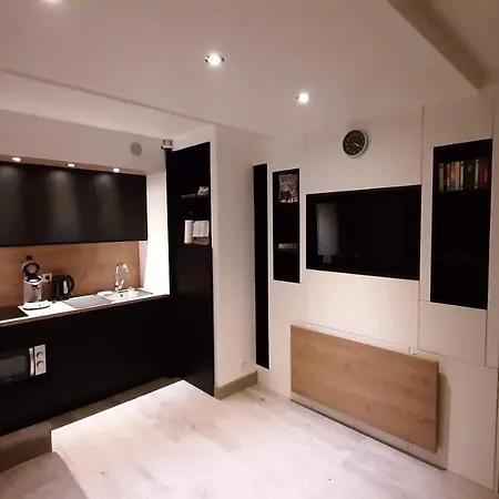 Apartmán Superbe 2 Etoiles Parking Prive En Centre Aix-les-Bains